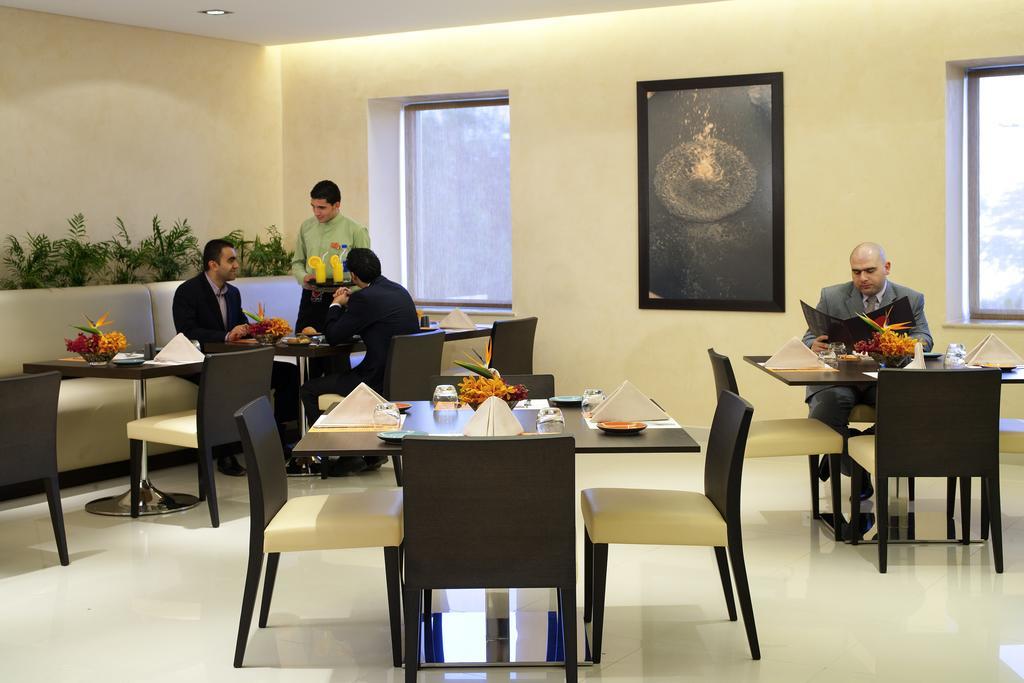 Ibis Amman Hotel Kültér fotó