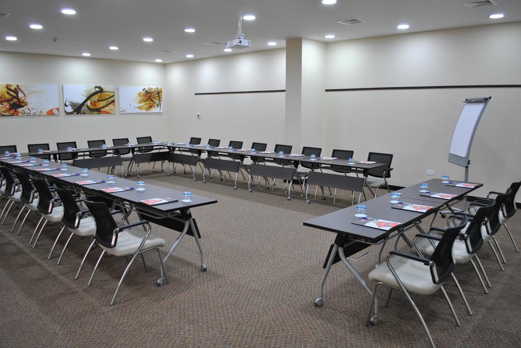 Ibis Amman Hotel Kültér fotó